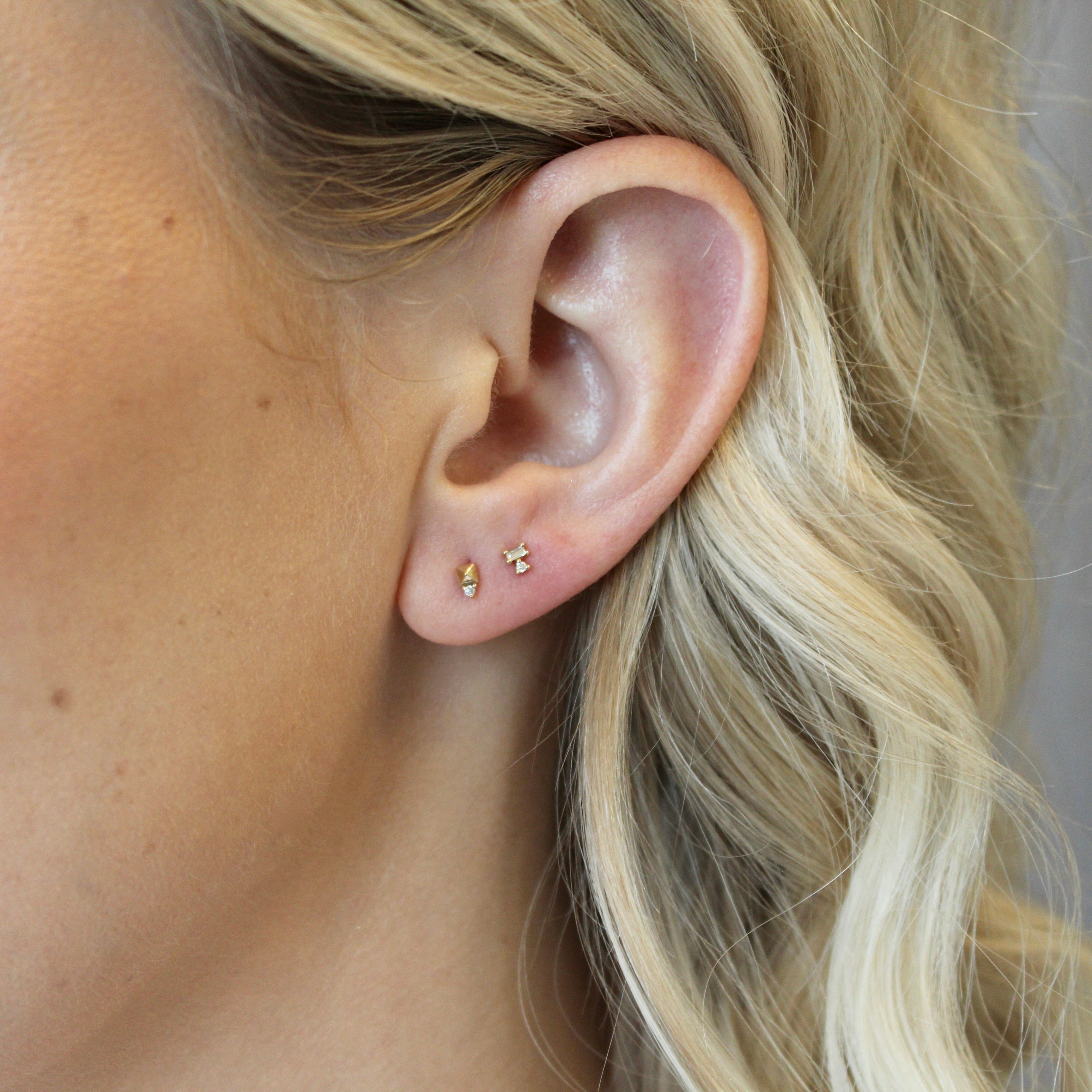 FINE Pyramid Diamond Studs